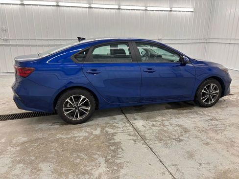 Used 2024 Kia Forte LXS FWD image 8