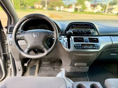 Used 2009 Honda Odyssey EX image 16