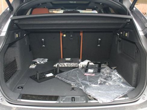 New 2026 Jaguar F-PACE R-Dynamic S image 12