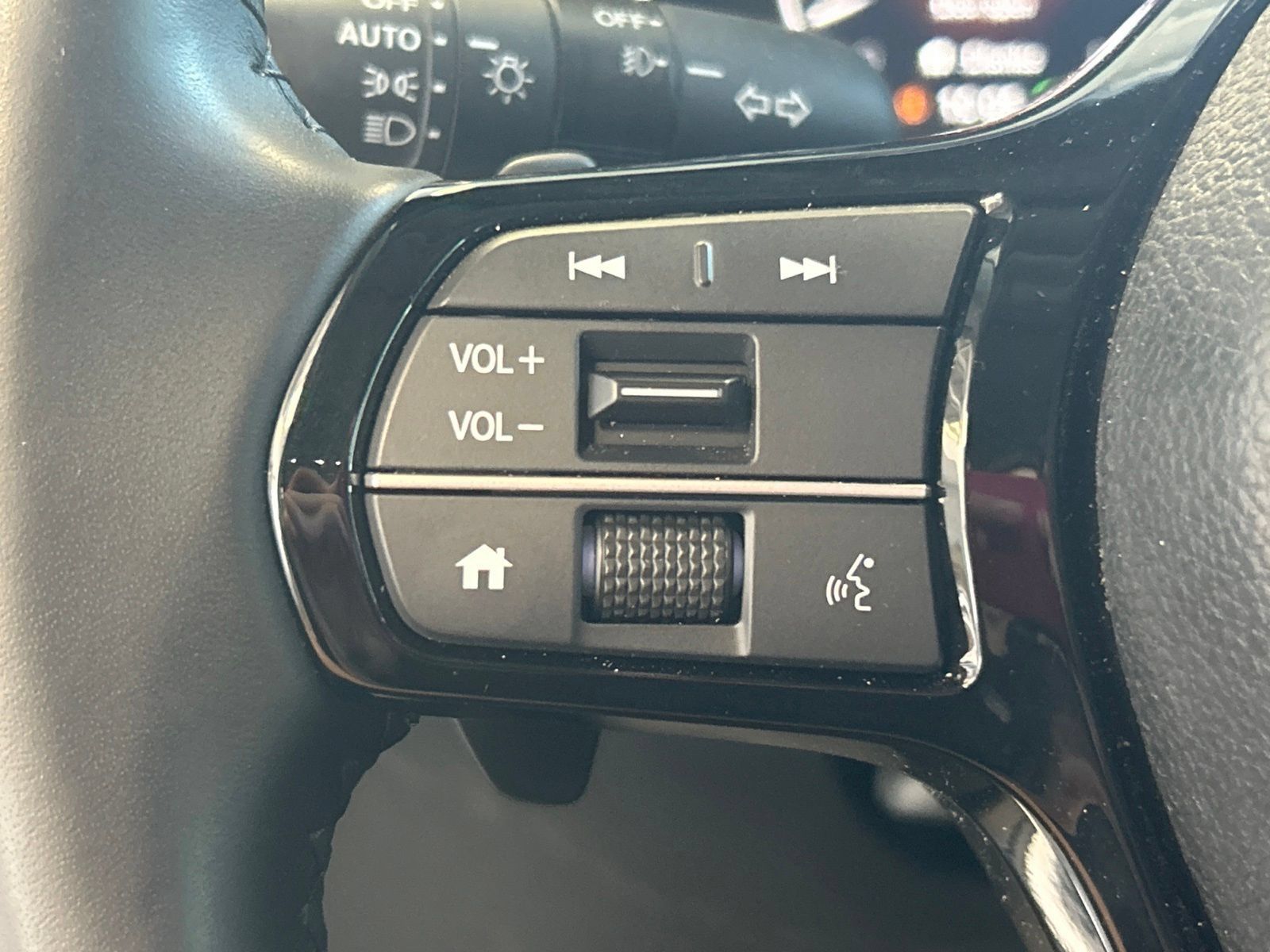 Used 2025 Honda Pilot EX-L image 22