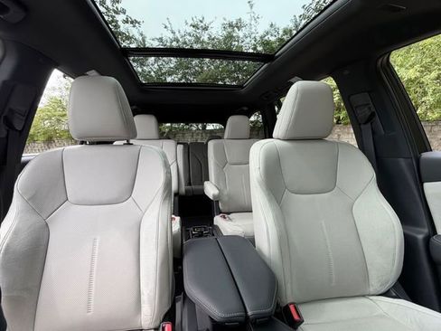 Certified 2025 Lexus TX 350 AWD w/ Technology Package image 25