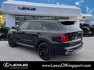 Used 2023 Kia Sorento SX video 3