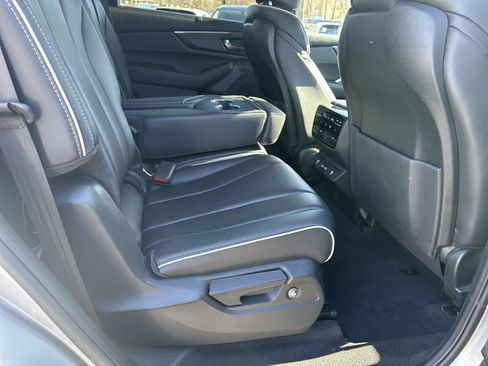 Certified 2022 Acura MDX SH-AWD w/ Advance Package image 17