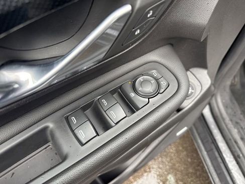 Used 2024 GMC Terrain AT4 w/ Infotainment Package II image 8