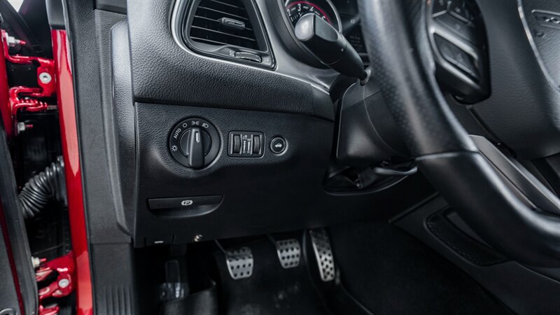 Used 2020 Dodge Challenger R/T Scat Pack RWD image 28