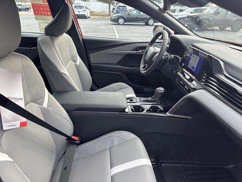 New 2026 Toyota Camry SE image 33