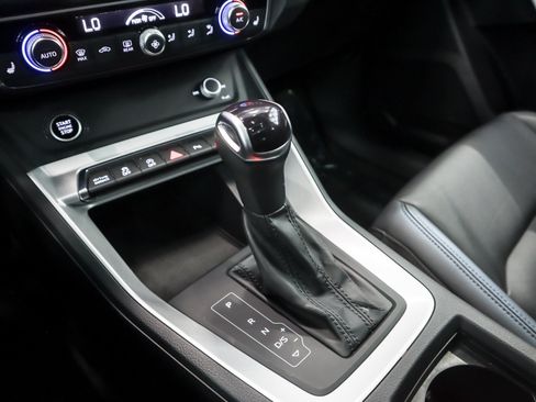 Used 2022 Audi Q3 2.0T Premium w/ Convenience Package AWD/4WD image 20