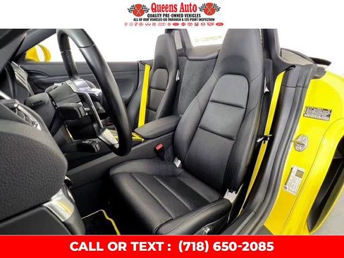 Used 2017 Porsche 718 Boxster image 12