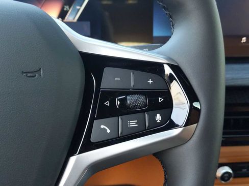 Used 2025 BMW i4 eDrive40 w/ Premium Package image 26