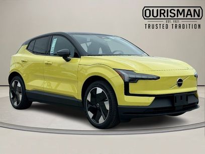 New 2025 Volvo EX30 Plus w/ Climate Package