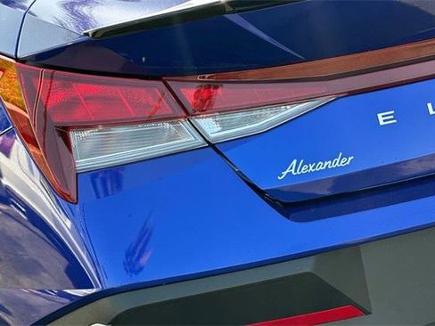 Used 2025 Hyundai Elantra Sport image 27