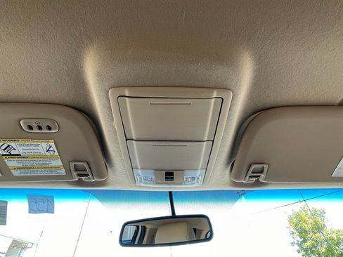 Used 2016 Ford F250 Lariat w/ Chrome Package image 26