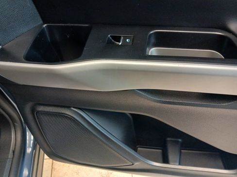 Used 2021 Ford Explorer XLT w/ Equipment Group 202A image 40