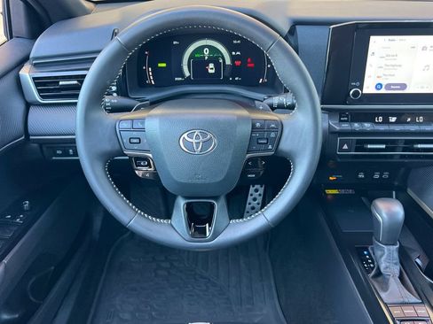Certified 2025 Toyota Camry SE FWD image 16