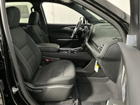 New 2026 Chevrolet Traverse LT w/ Enhanced Driving Package image 36