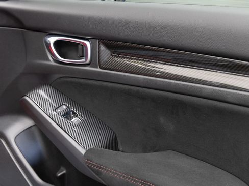 Used 2025 Honda Civic Type R image 21