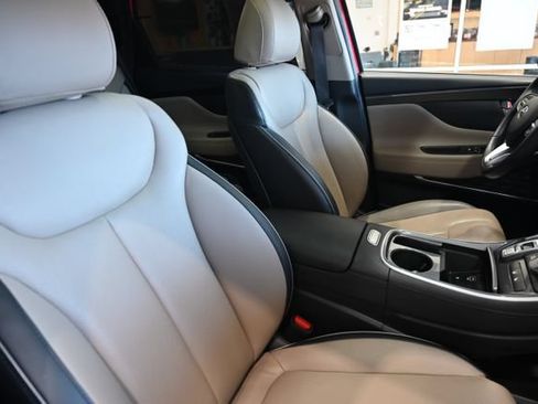 Used 2022 Hyundai Santa Fe SEL w/ Convenience + Premium Package FWD image 9