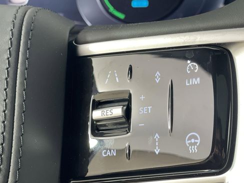 Certified 2023 Land Rover Range Rover SE image 22