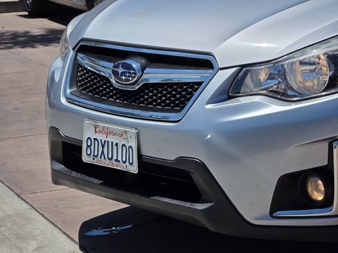 Used 2016 Subaru Crosstrek 2.0i Limited AWD/4WD image 8