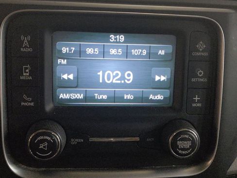 Used 2016 RAM 1500 Express RWD image 25