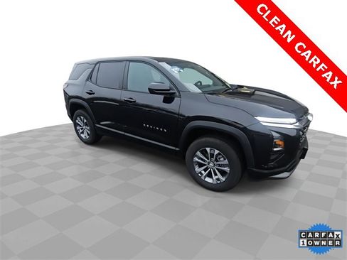 Used 2025 Chevrolet Equinox LT image 2