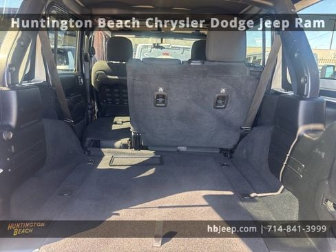 Used 2021 Jeep Wrangler Unlimited Rubicon image 37