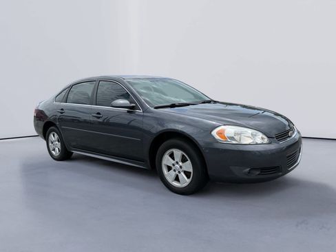 Used 2011 Chevrolet Impala LT FWD image 7