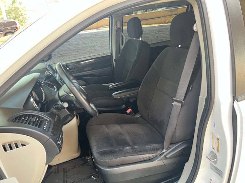 Used 2017 Dodge Grand Caravan SE w/ Power Window Group FWD image 19