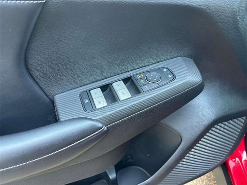 Used 2024 Mitsubishi Outlander SE image 16