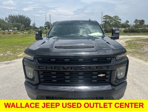 Used 2021 Chevrolet Silverado 2500 Custom w/ Custom Value Package AWD/4WD image 4