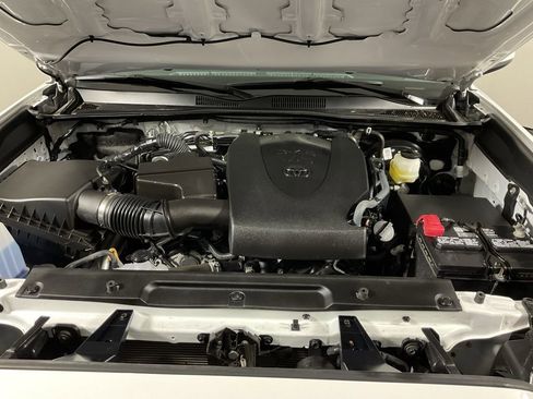 Used 2023 Toyota Tacoma SR image 6