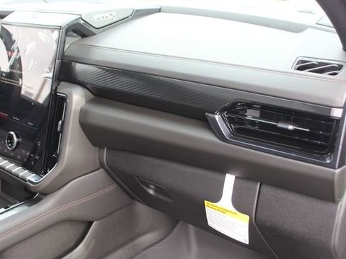 New 2026 GMC Yukon AT4 w/ AT4 Premium Plus Package image 31