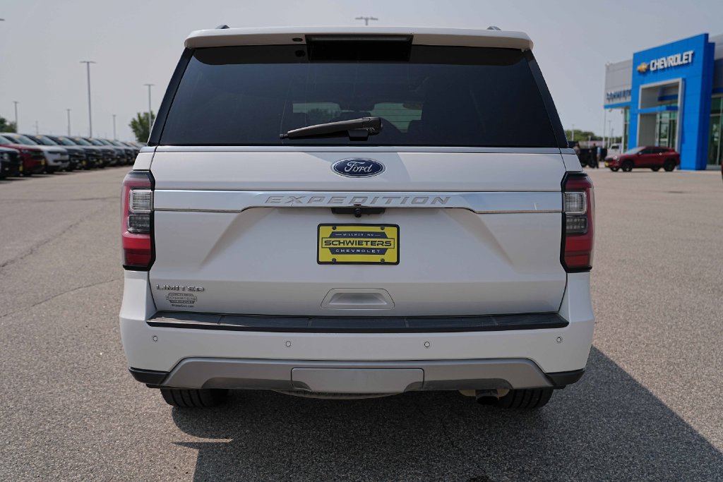 Used 2019 Ford Expedition Limited w/ Equipment Group 302A AWD/4WD image 8