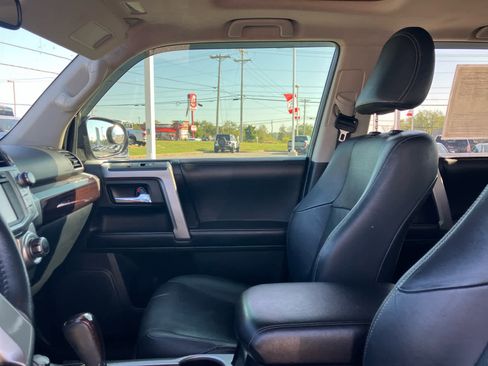 Used 2017 Toyota 4Runner Limited image 10