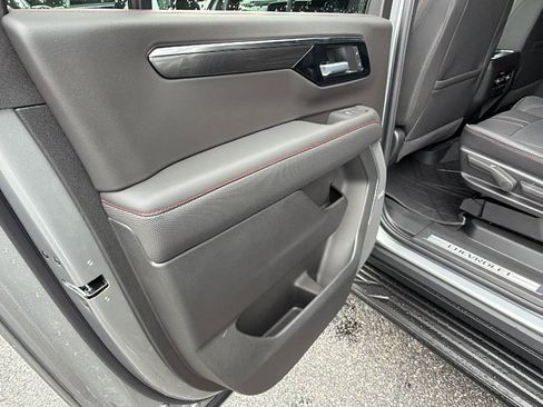 New 2026 Chevrolet Suburban RST w/ Comfort Package AWD/4WD image 19