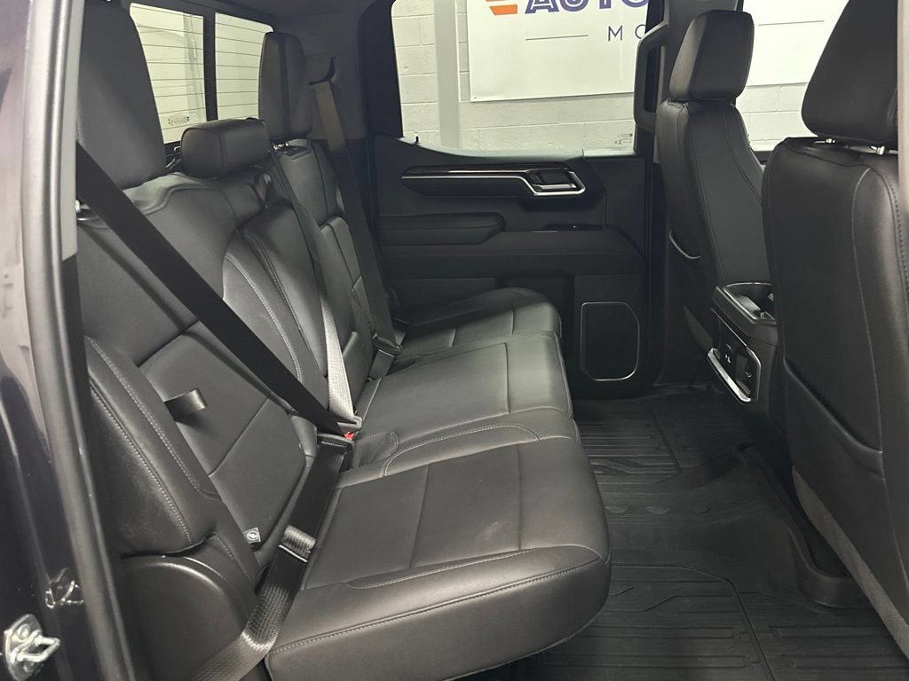 Used 2026 GMC Sierra 1500 Elevation w/ Elevation Premium Package AWD/4WD image 21