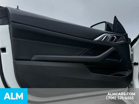 Used 2022 BMW 430i Coupe w/ M Sport Package image 11