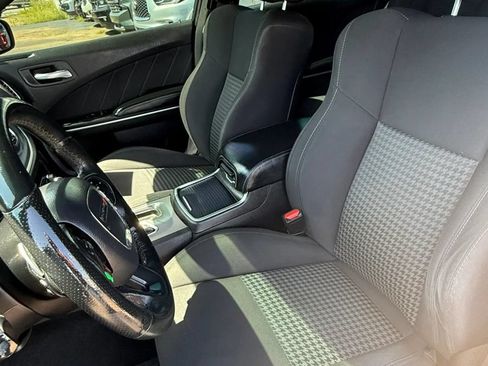 Used 2019 Dodge Charger GT RWD image 9