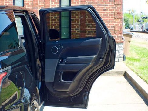 Used 2018 Land Rover Range Rover Sport HSE image 51