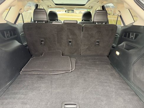 Used 2019 Ford Edge Titanium w/ Equipment Group 301A image 8