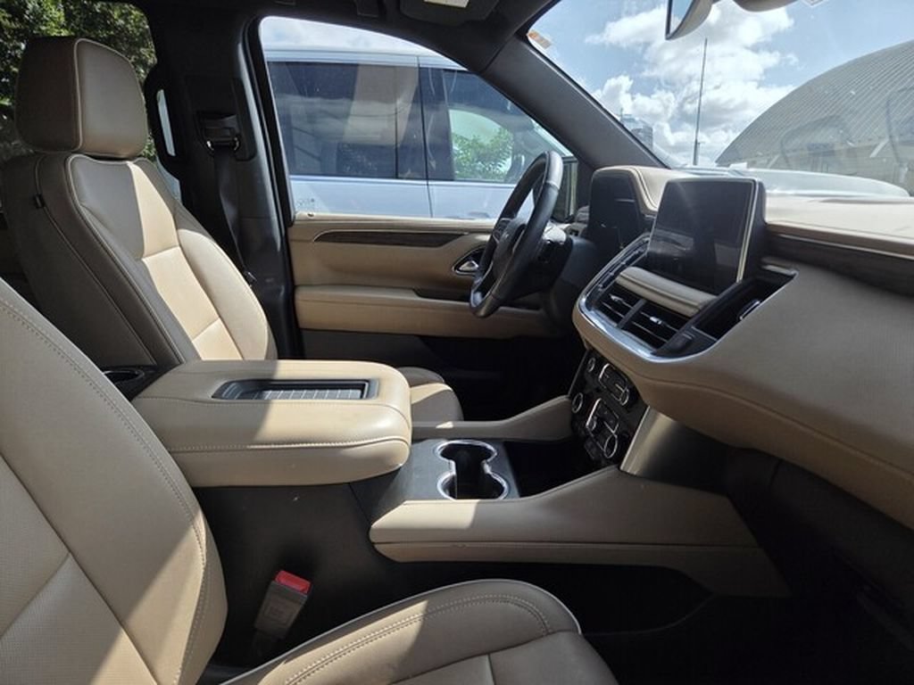 Used 2022 Chevrolet Tahoe Premier RWD image 9