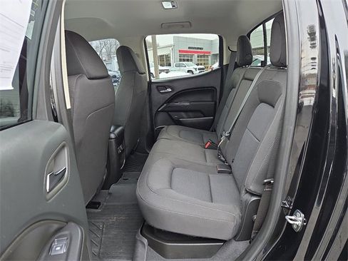 Used 2022 Chevrolet Colorado LT w/ LT Convenience Package image 11