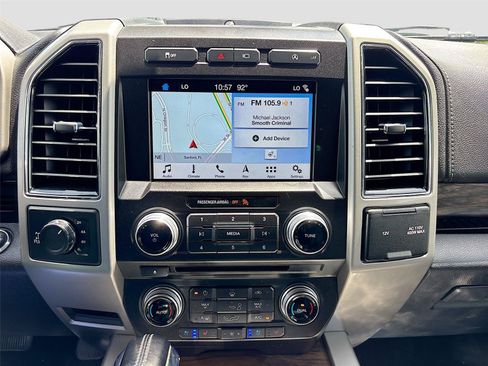Used 2018 Ford F150 Lariat w/ Equipment Group 502A Luxury AWD/4WD image 15