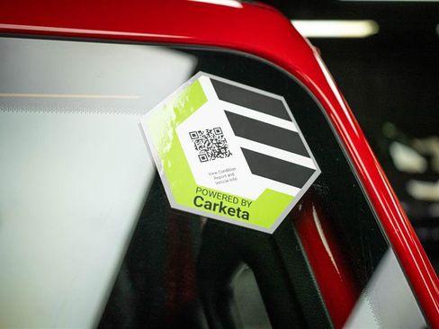 Used 2025 Jeep Wrangler Unlimited Sahara w/ Safety Group image 21