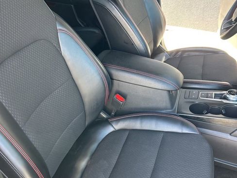 Used 2024 Ford Escape ST-Line AWD/4WD image 19