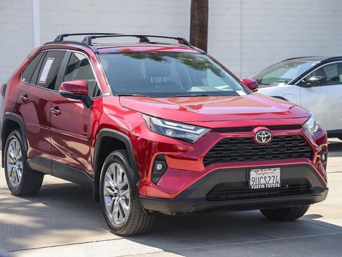 Certified 2025 Toyota RAV4 XLE Premium FWD image 30