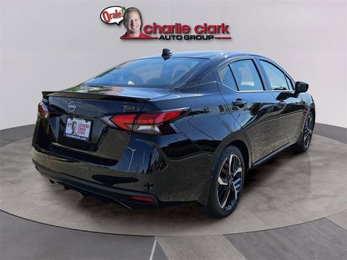 New 2025 Nissan Versa SR w/ Trunk Package image 6