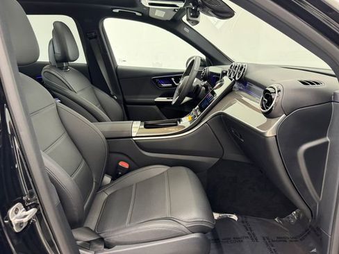 Certified 2026 Mercedes-Benz GLC 300 image 17