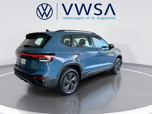 New 2026 Volkswagen Taos S image 9
