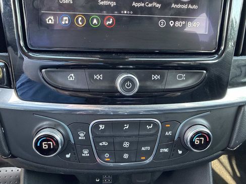 Used 2020 Chevrolet Traverse RS FWD image 27